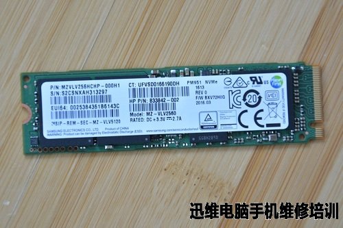 惠普Spectre 13幽灵本全面拆解!
