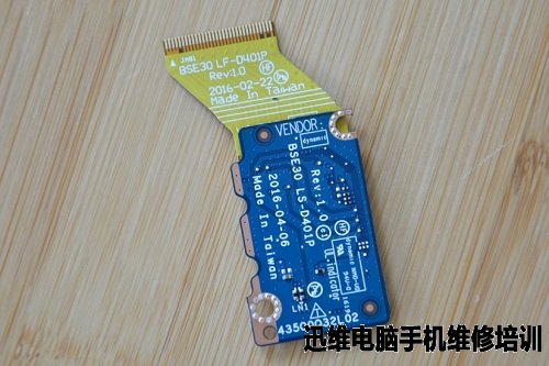 惠普Spectre 13幽灵本全面拆解!