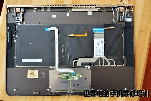 惠普Spectre 13幽灵本全面拆解!