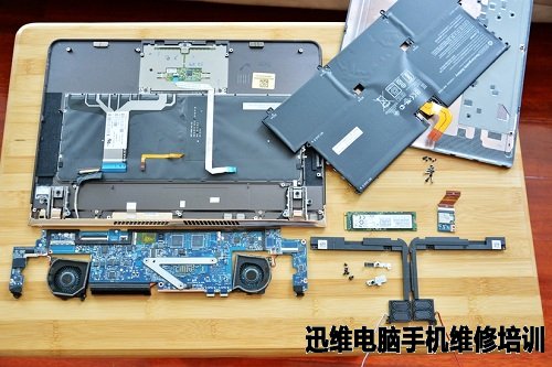 惠普Spectre 13幽灵本全面拆解!