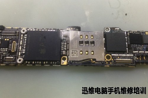 iPhone 5s开机大电流