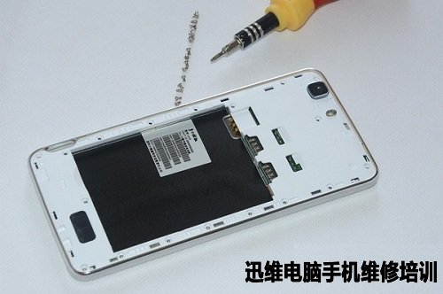 “网红手机”—小辣椒S5拆机看做工！