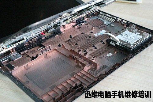 惠普星球大战:Star Wars 15-an005TX笔记本拆解!