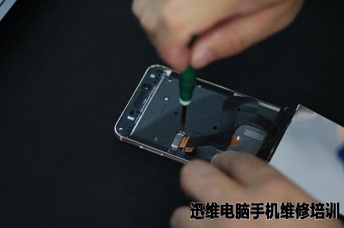 乐视新旗舰乐Pro3完全拆解看做工!