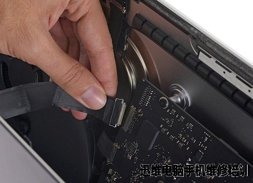 苹果电脑iMac Retina一体机 4K版完全拆解!