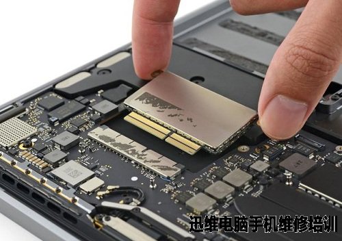 新MacBook Pro笔记本最全拆解高清图赏!