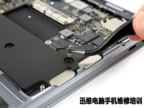 新MacBook Pro笔记本最全拆解高清图赏!