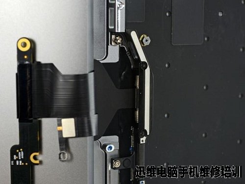 新MacBook Pro笔记本最全拆解高清图赏！