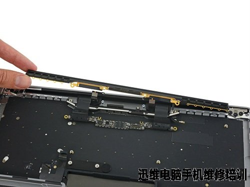 “乞丐版”苹果Apple MacBookPro拆解！