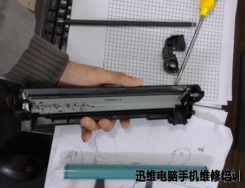 HP M128FP原装硒鼓加粉图解教程 图7