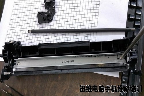 HP M128FP原装硒鼓加粉图解教程 图8