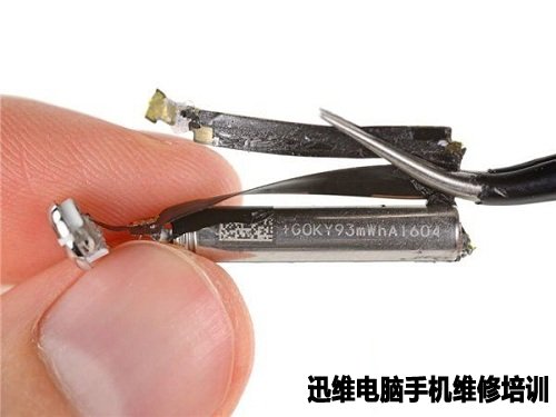 苹果AirPods分体式无线耳机拆解!