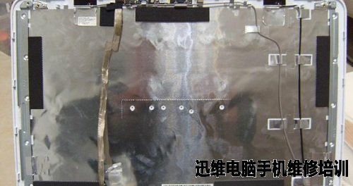 索尼笔记本拆机更换显示屏