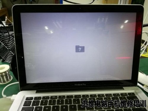 苹果MacBook A1278绿灯不亮 不开机维修 图5