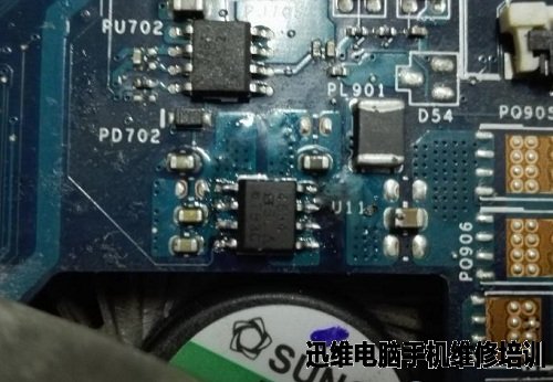 联想Y471A 装独显驱动蓝屏维修 图5