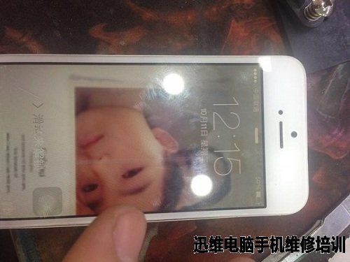 进水iPhone5S不开机多重故障维修案例