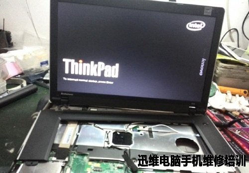 ThinkPad E50 开机电流上到0.3掉电维修 图6