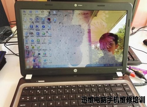 HP G4开机出现白屏花屏维修 图6