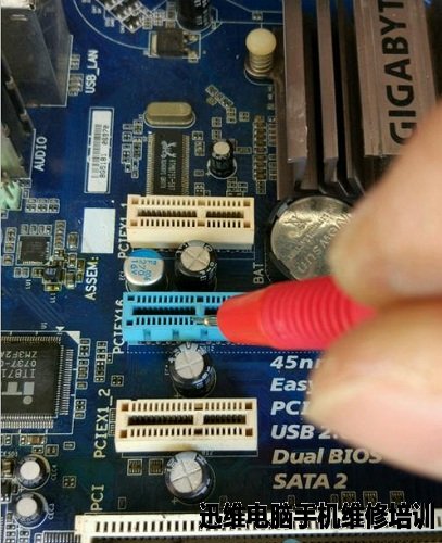技嘉GA-G41LMT-S2P主板不能关机故障维修 图1