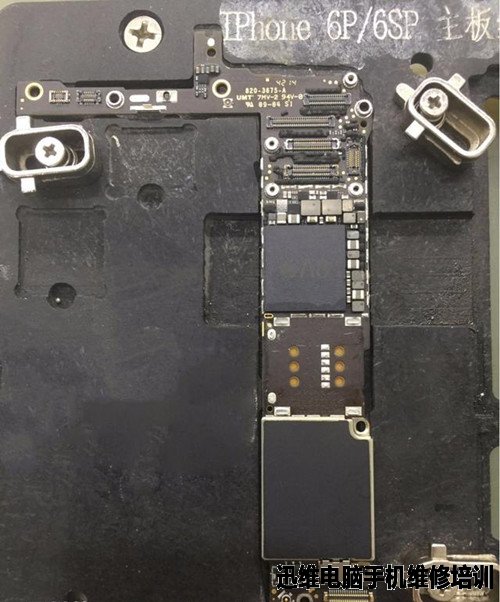苹果6 Plus升级内存后遇到iPhone刷机刷机报错40维修 图3