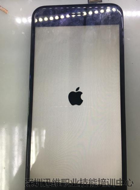 iPhone6摔后手机开不了机维修 图1