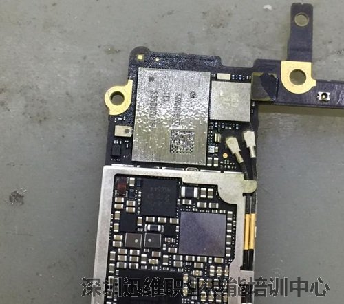 iPhone6s手机发热故障维修