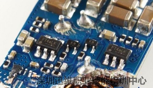 小米车载充电器与旧版有何不同?小米车载快充拆解一探究竟!