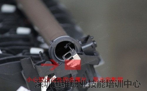 更换新的定影辊