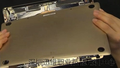 没有风扇的笔记本性能如何?华为MateBook X 拆机一探究竟!