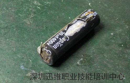 傲唯H2028E液晶开机显示器没反应维修 图2