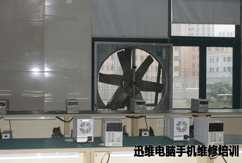 哪里有手机维修培训?告诉你选择迅维培训的理由!