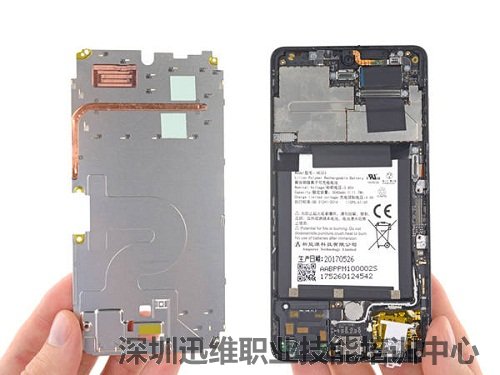 史上最难修的机器Essential Phone 拆解