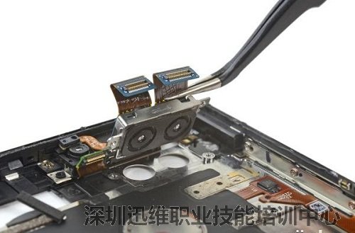 史上最难修的机器Essential Phone 拆解