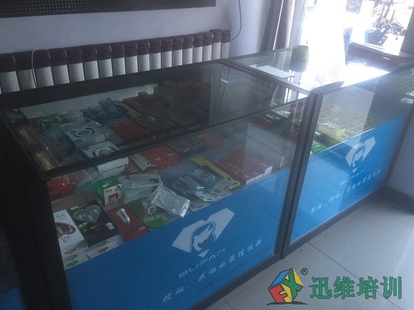 店铺内景照片