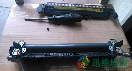 惠普HP1020黑白激光打印机卡纸不出纸维修 图11