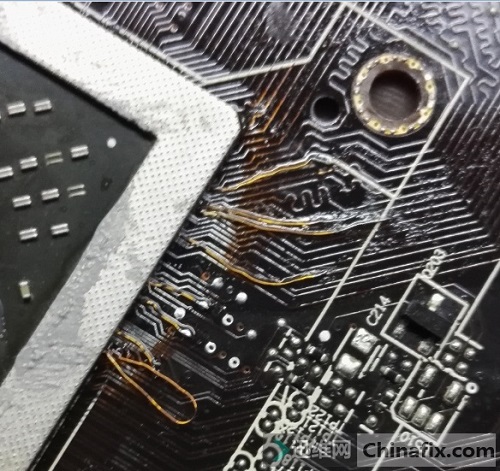 HIS HD6950显卡开机卡代码,电脑显示器不显示维修 图5