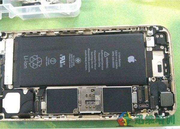 迅维实地培训之小小白iPhone 6S手机扩容记