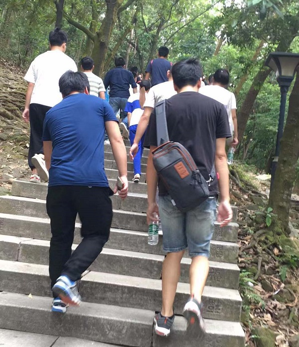 迅维学员十月之旅：凤凰山我来了