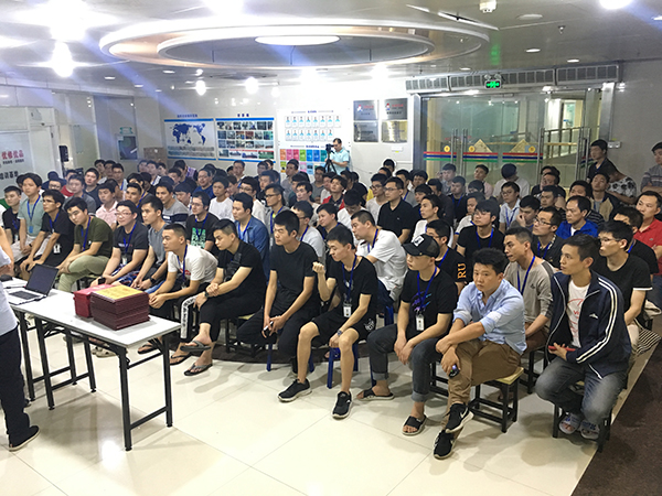 迅维培训2019年首期学员毕业座谈会