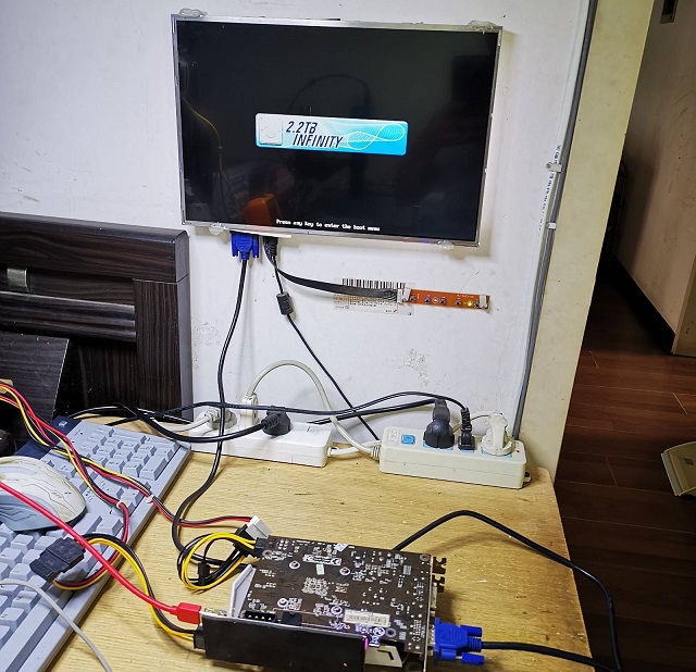 铭瑄GTX650显卡不显示黑屏故障维修实例