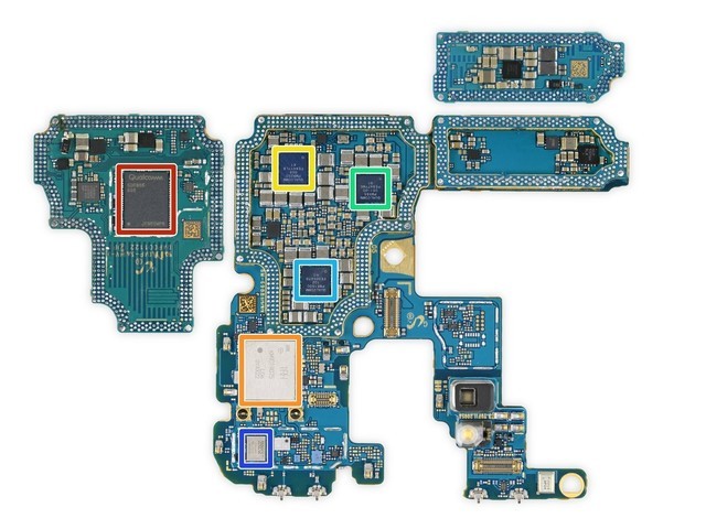 三星Galaxy S20 Ultra手机拆解 主板背面