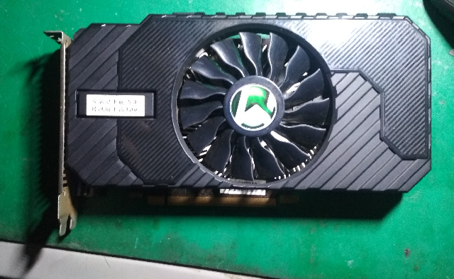 铭瑄GTX750显卡开机慢，显示器花屏维修