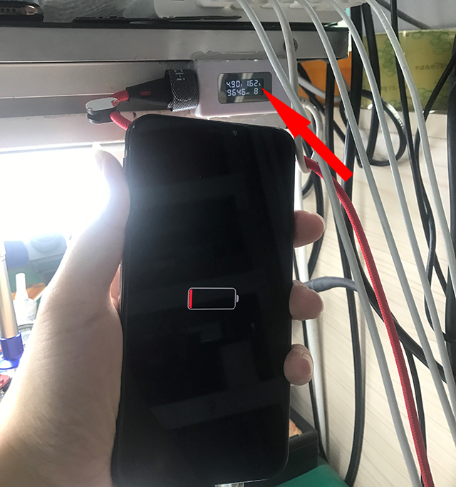 iPhone Xs Max手机充不进电故障维修 图7