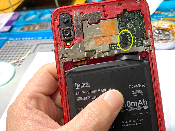 二修进水华为荣耀8X手机无4G信号,2G信号打不出电话维修 图2
