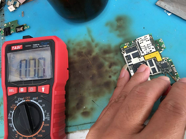 华为nova 7se 5G款手机严重进水不开机维修 图4