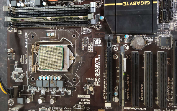 迅维学员分享:技嘉GA-Z87P-D3主板掉电重启,不跑码维修 图1
