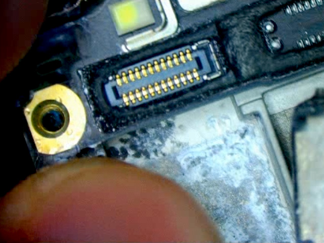 进水OPPO A83手机后置摄像打不开维修 图2
