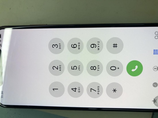 iPhoneXS MAX自行换屏导致手机屏幕不亮维修 图3
