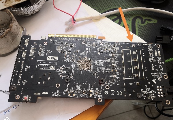 蓝宝石RX480 4G白金版显卡上电没反应,风扇不转维修 图3