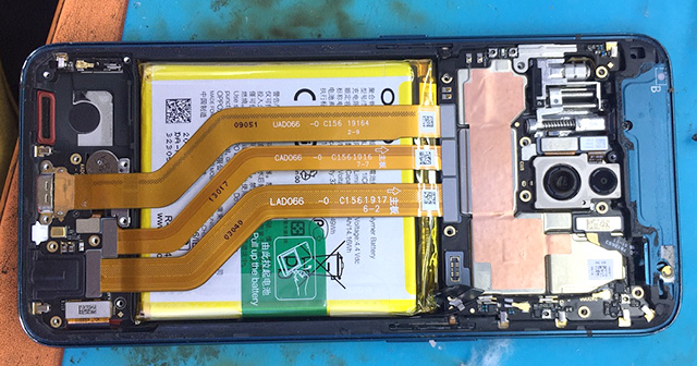 OPPO RENO手机充电慢，换电池无效故障维修 图2